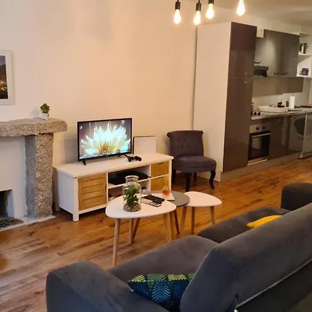 Vielle - 4 Personnes Ajaccio (Corsica)