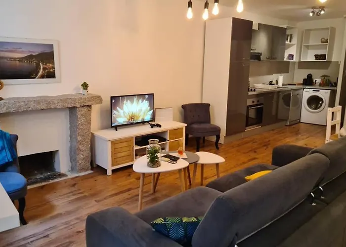Vielle - 4 Personnes Ajaccio (Corsica)